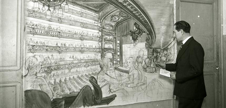 L'escenògraf Mestres Cabanes dibuixant la sala principal del Liceu.
