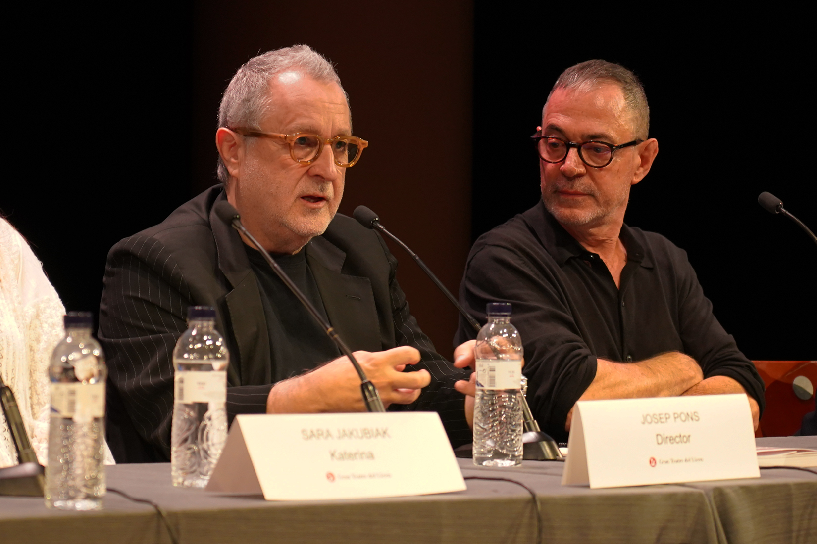 Josep Pons i Àlex Ollé a la taula durant la roda de premsa de 'Lady Macbeth de Mtsensk'.