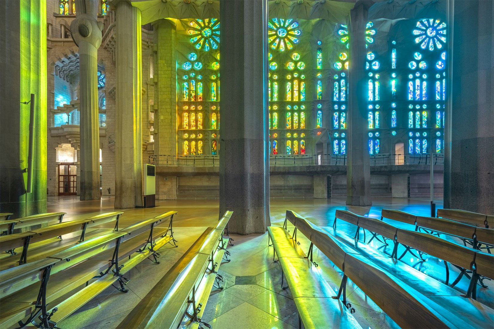 Interior de la Sagrada Família.