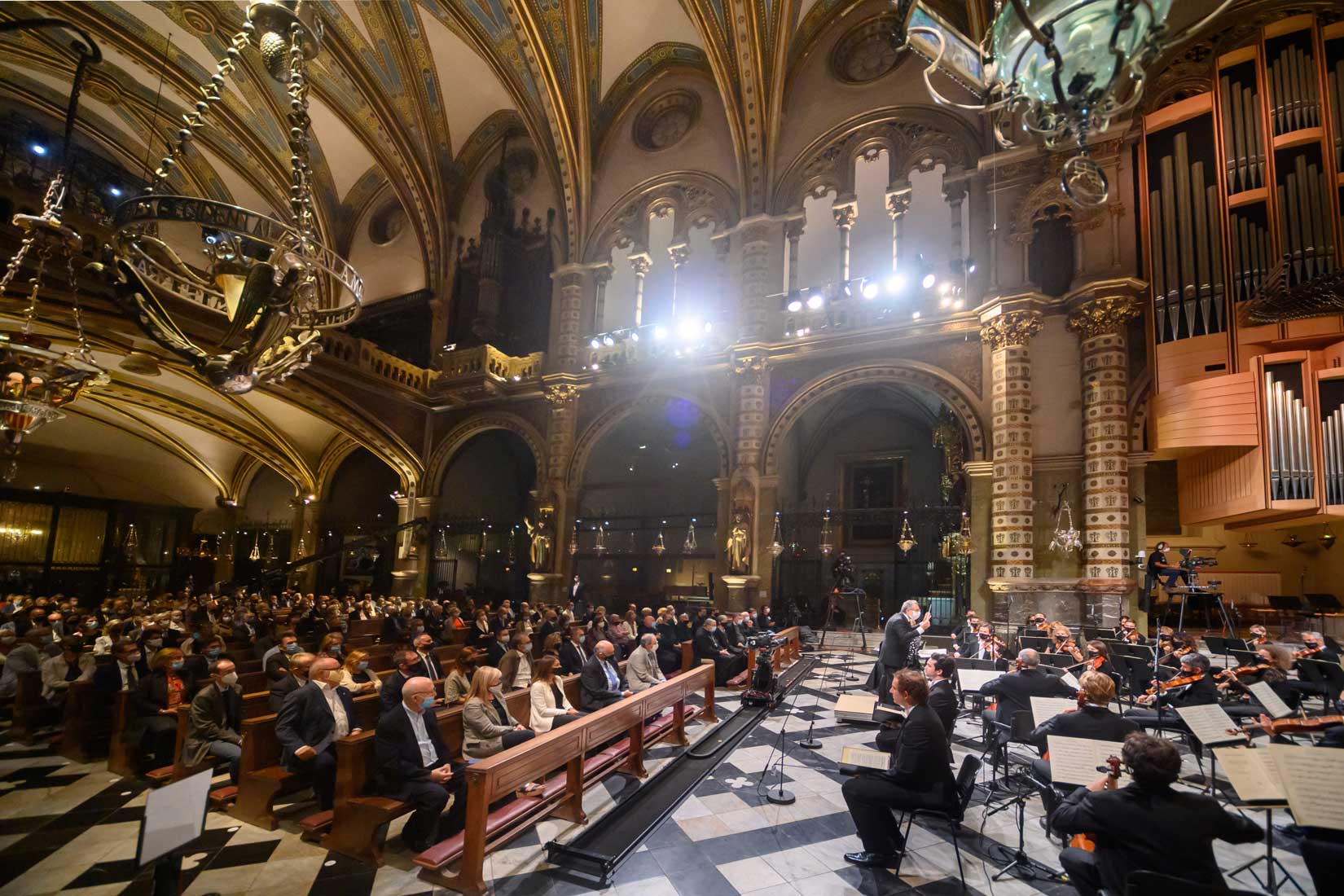 Concert de l'Orquestra i el Cor del Liceu a la Basílica de Montserrat. (© Toni Bofill)