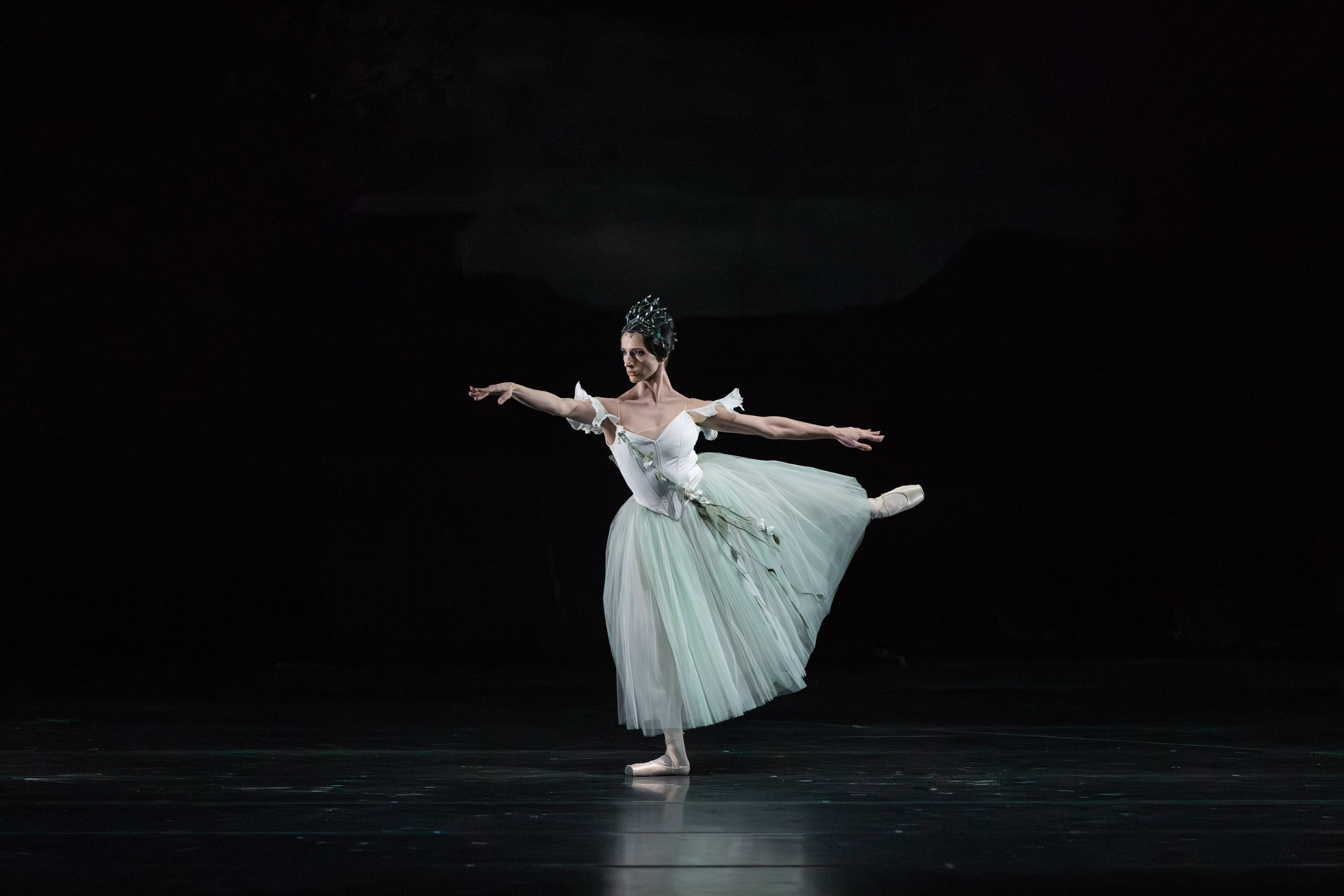 Giselle_06.jpg