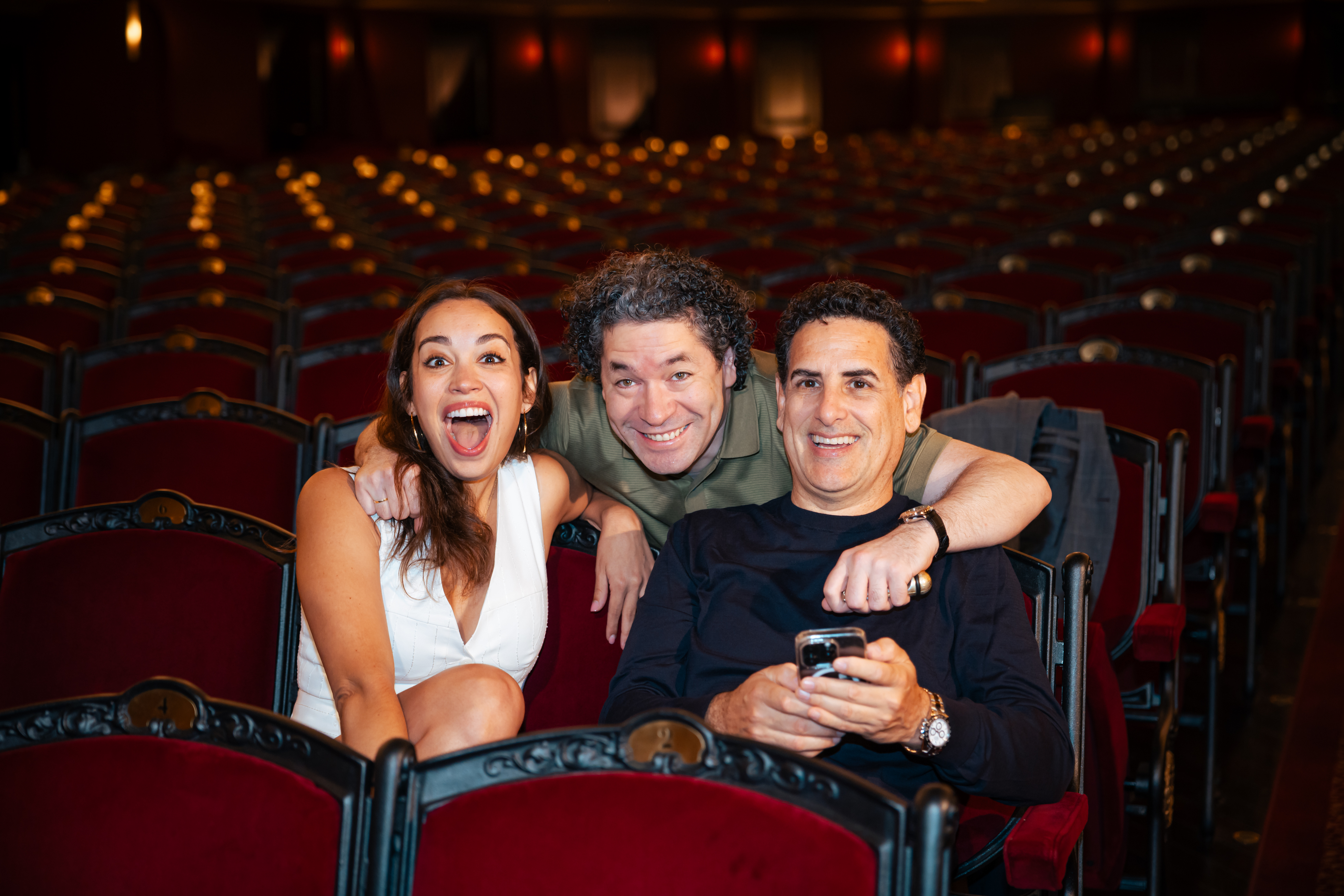 Nadine Sierra, Gustavo Dudamel i Juan Diego Flórez a la platea del Gran Teatre del Liceu de Barcelona