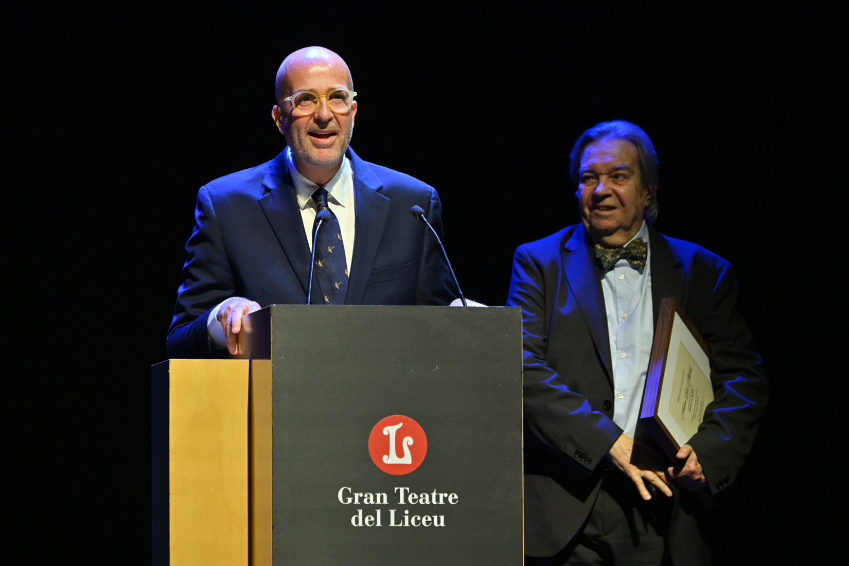 Víctor Garcia de Gomar, director artístic del Liceu; amb el mestre Antoni Ros-Marbà.